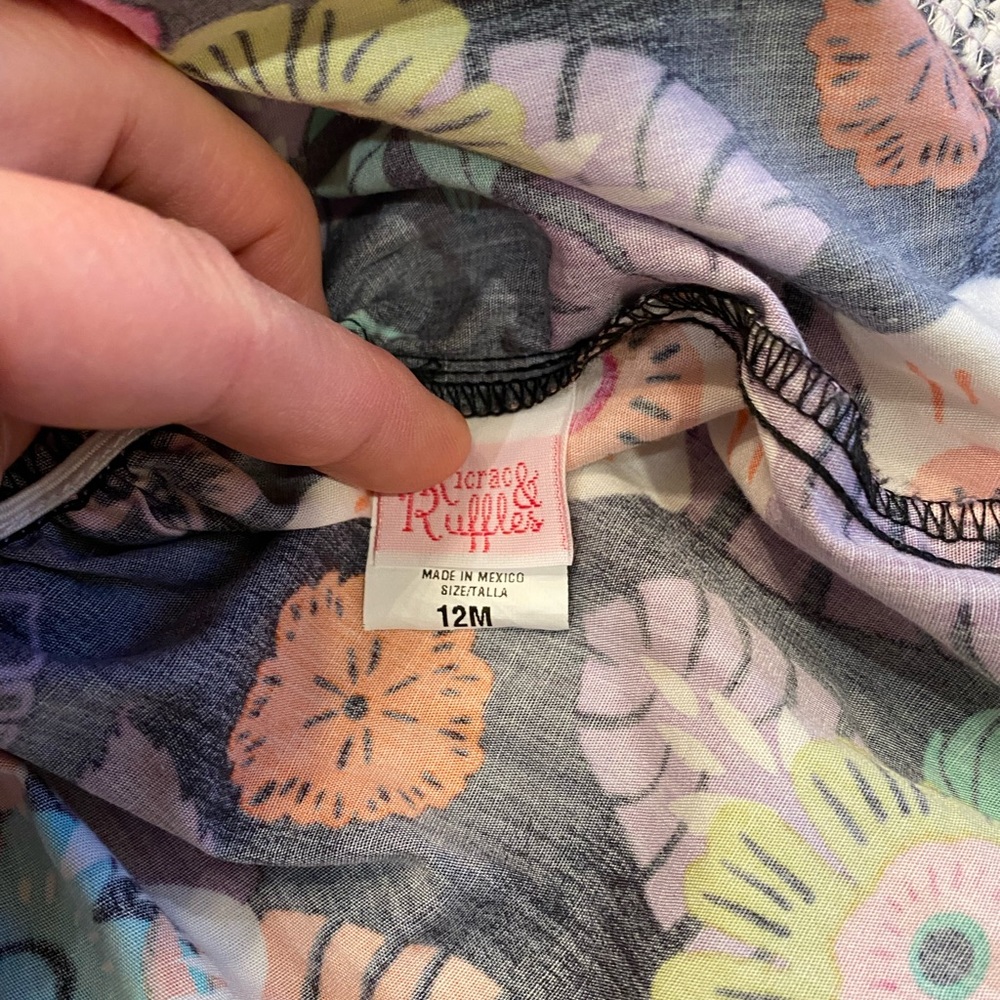 12 month RicRac & Ruffles VGUC - Picture 2 of 2